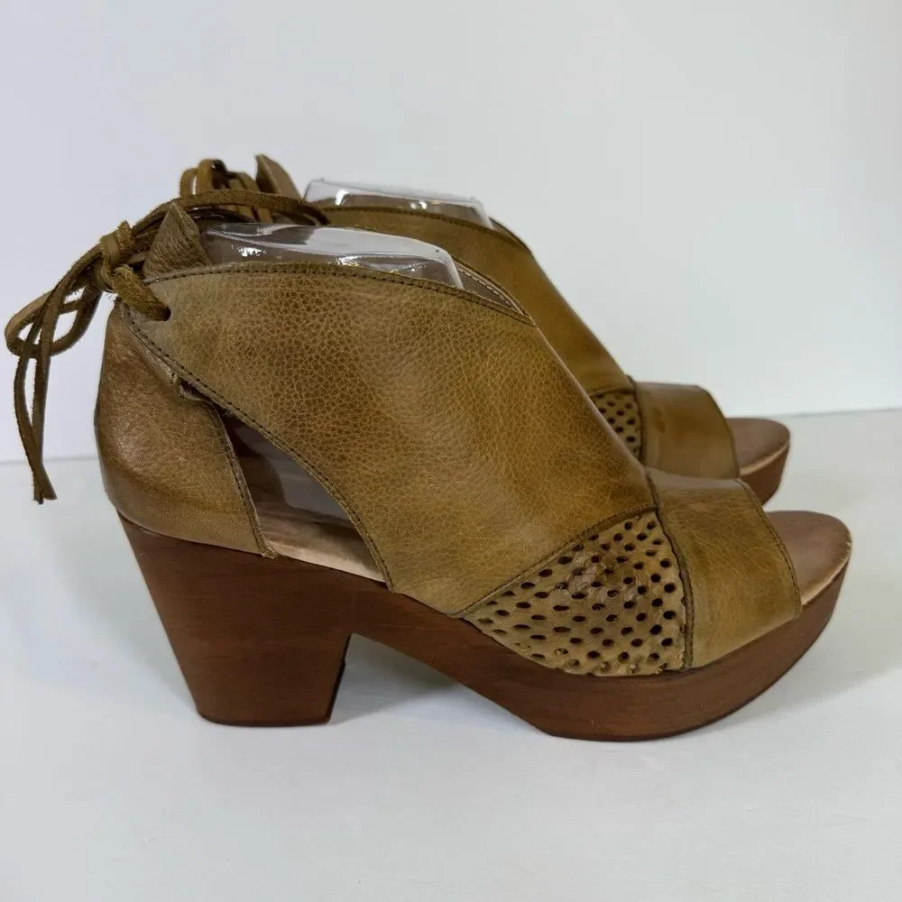Free People Revolver Clog Tan Leather Tie Back Wood Platform Boho Hippie 39 / 9